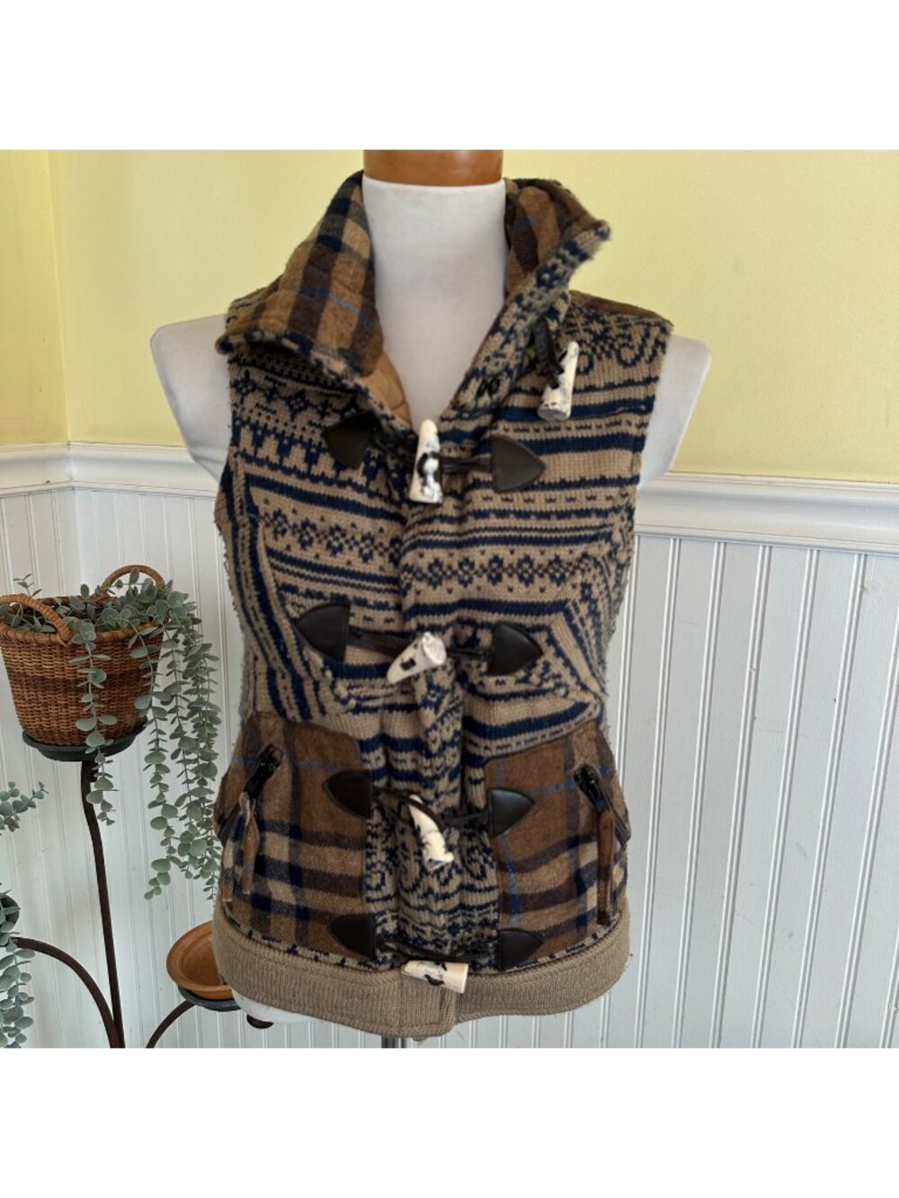 Vintage Plaid Wool Blend Toggle Vest Small Blue & Brown